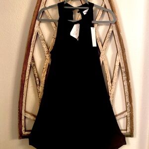 Veronica M a line keyhole, neck dress